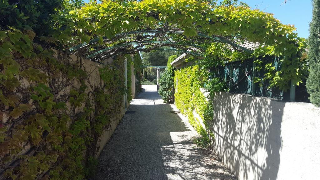 Les Jardins De Fontanille Saint-Remy-de-Provence Exterior photo